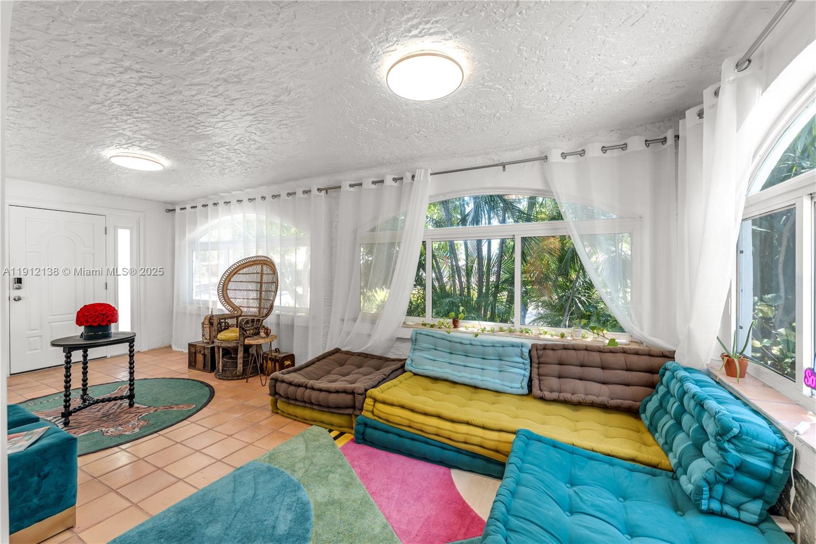 HOLLYWOOD - Residential