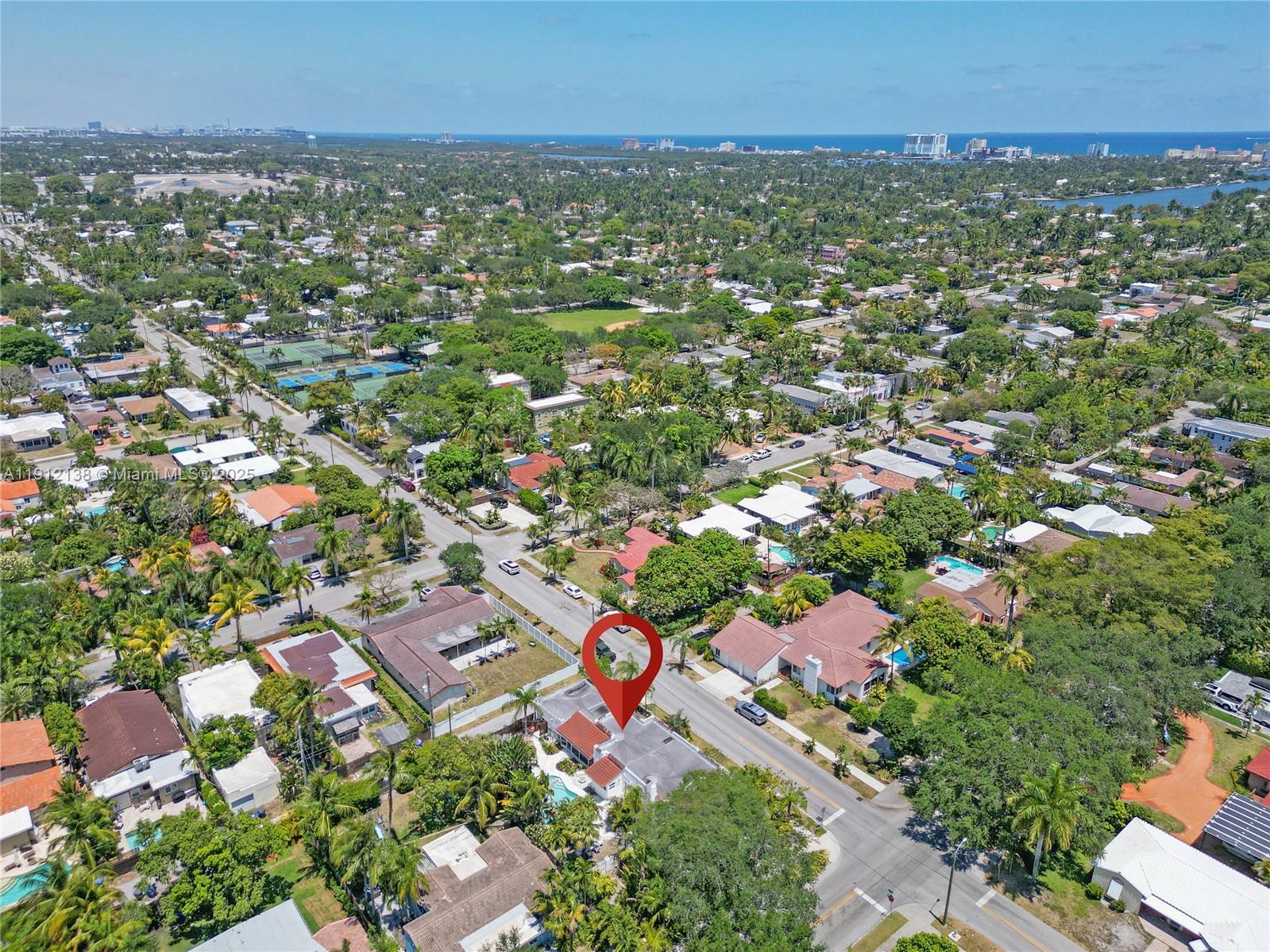 HOLLYWOOD - Residential