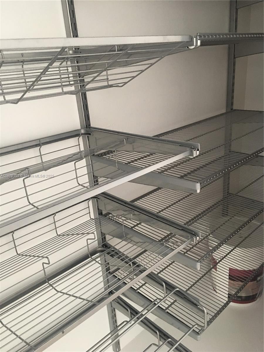 BRICKELL BAY TOWER CONDO - Residential Lease