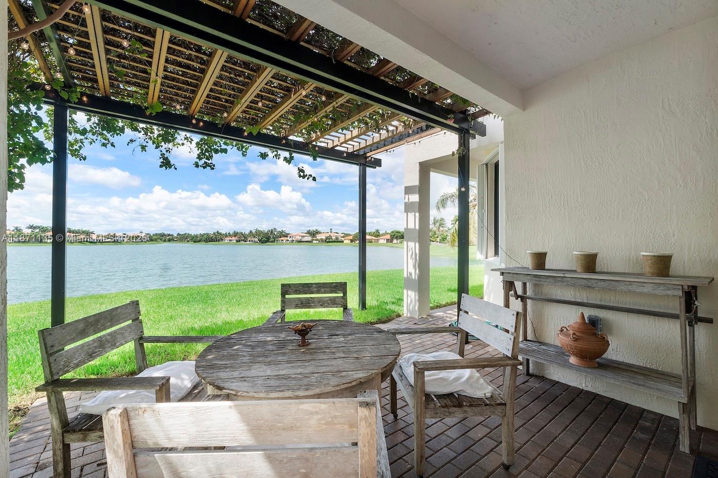 CUTLER CAY - Residential