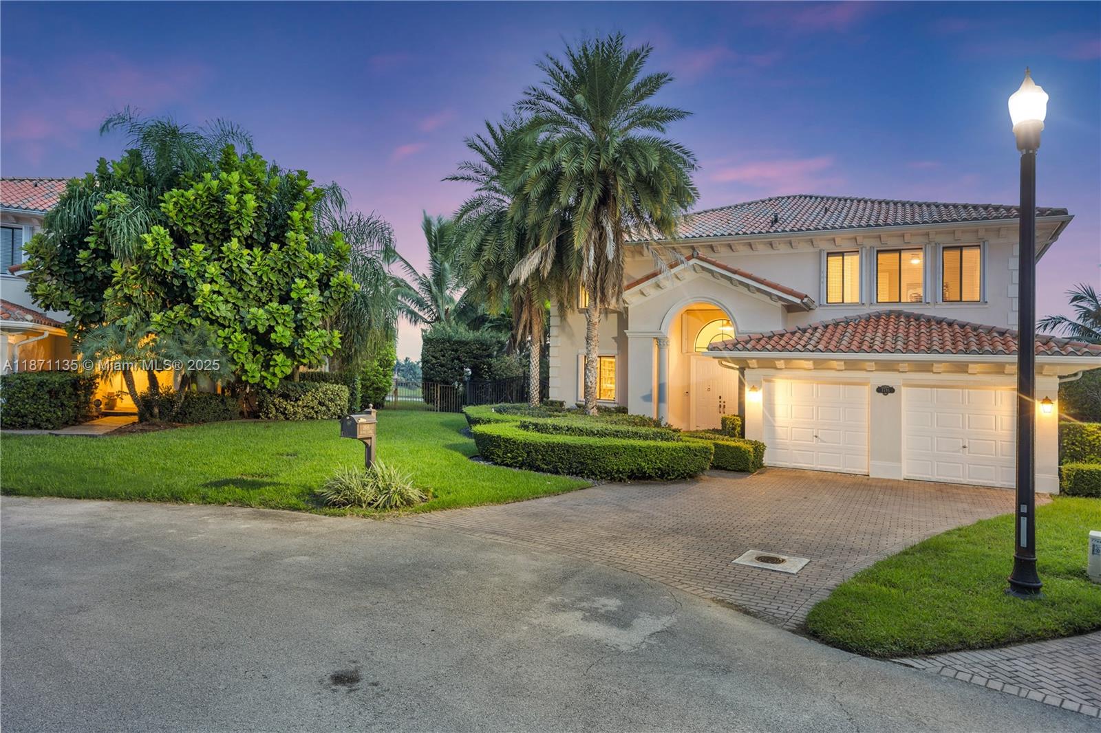 CUTLER CAY - Residential