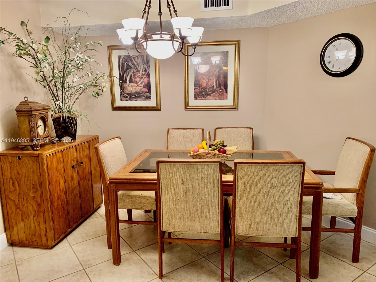 SOUTHAMPTON CONDOMINIUM H - Residential