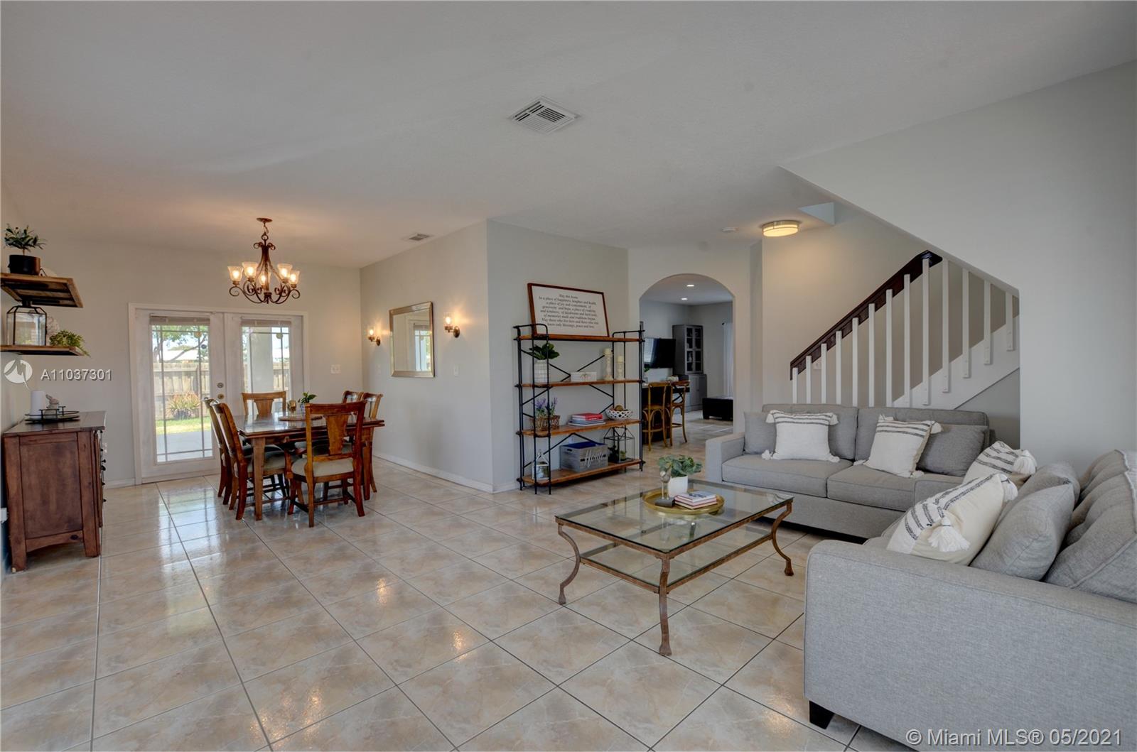 MONACO ESTATES AT KENDALL - Residential