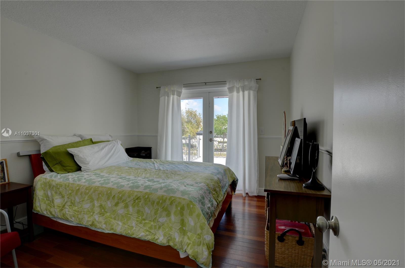 MONACO ESTATES AT KENDALL - Residential