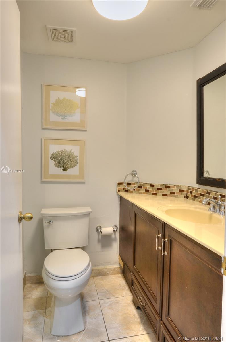 MONACO ESTATES AT KENDALL - Residential