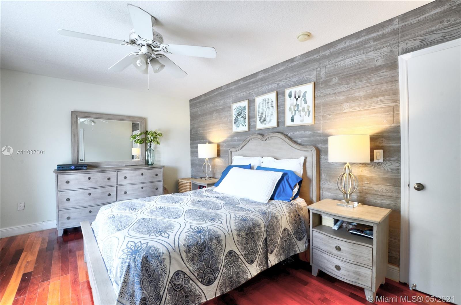 MONACO ESTATES AT KENDALL - Residential