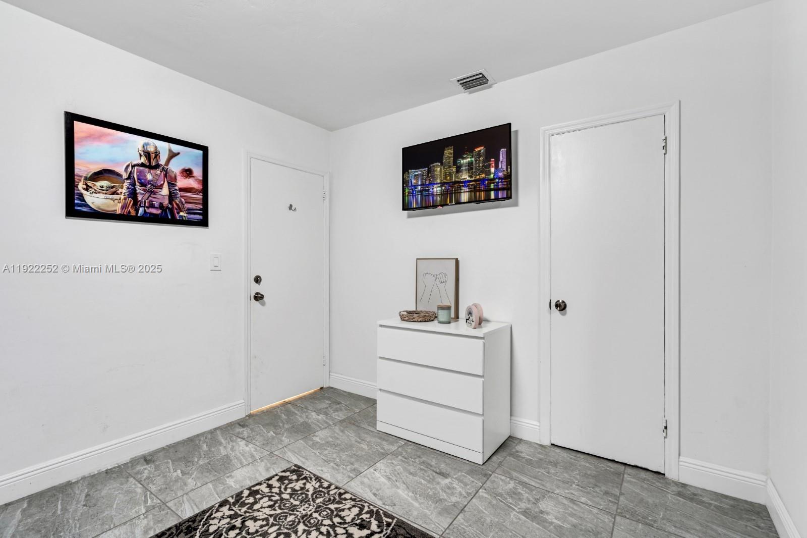 LYONS PARK - Residential