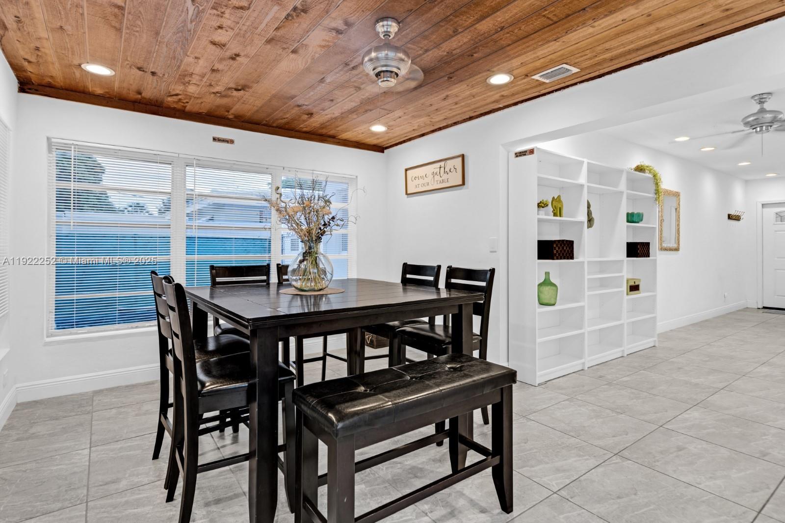 LYONS PARK - Residential