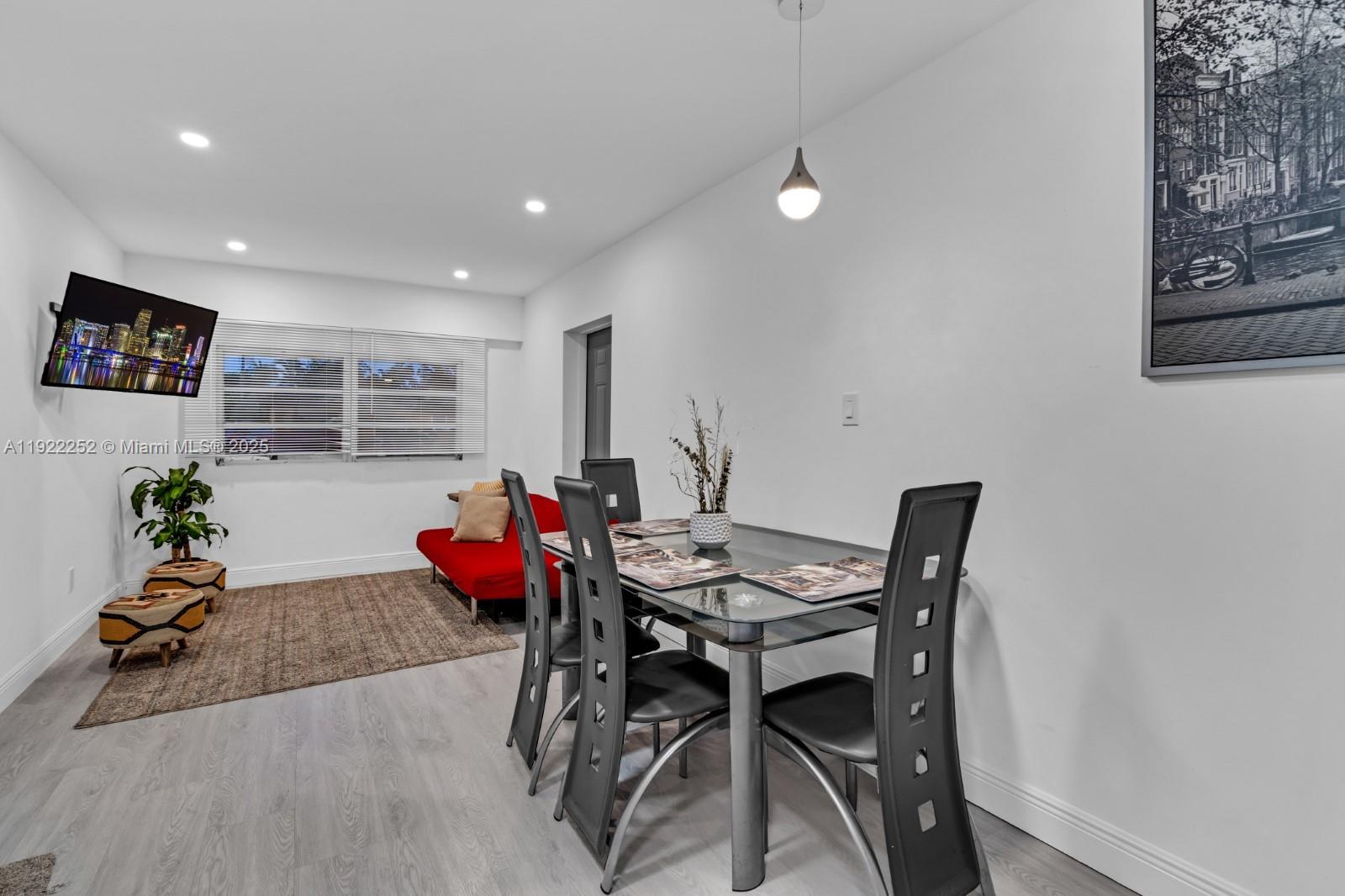 LYONS PARK - Residential