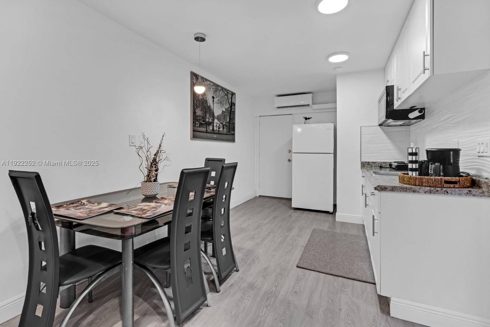 LYONS PARK - Residential