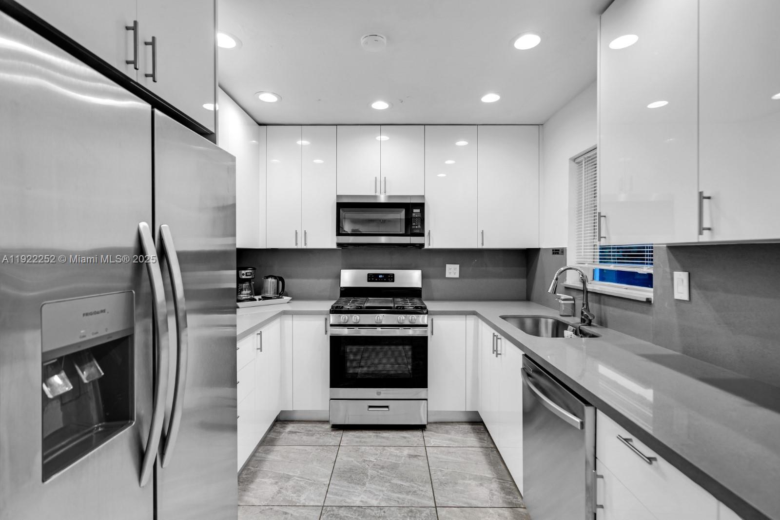 LYONS PARK - Residential