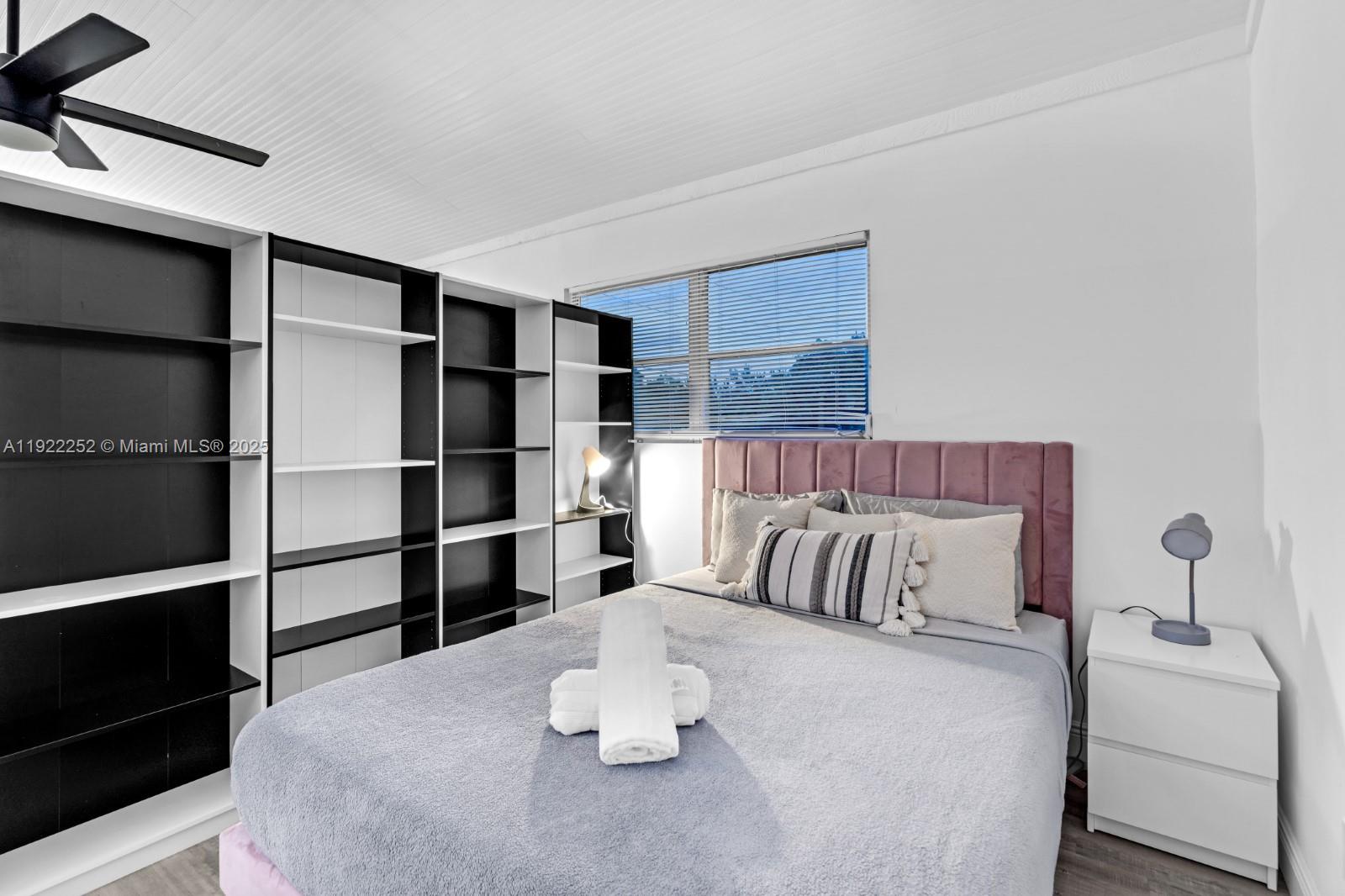 LYONS PARK - Residential