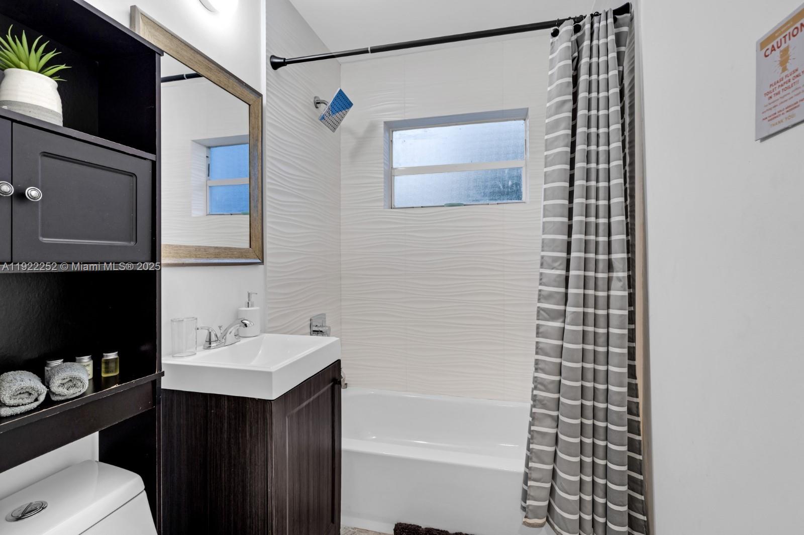 LYONS PARK - Residential