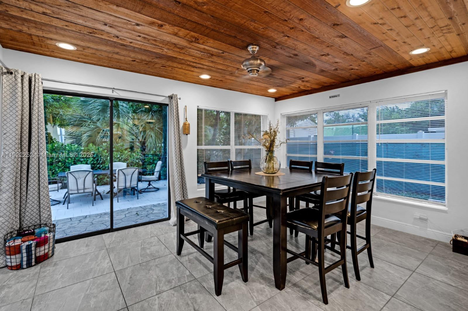 LYONS PARK - Residential