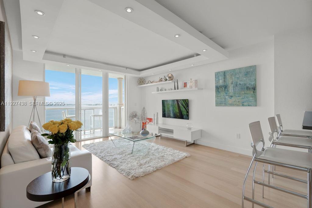 BAYVIEW CONDO AT NORTH BA - Residential