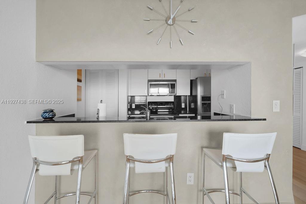 BAYVIEW CONDO AT NORTH BA - Residential