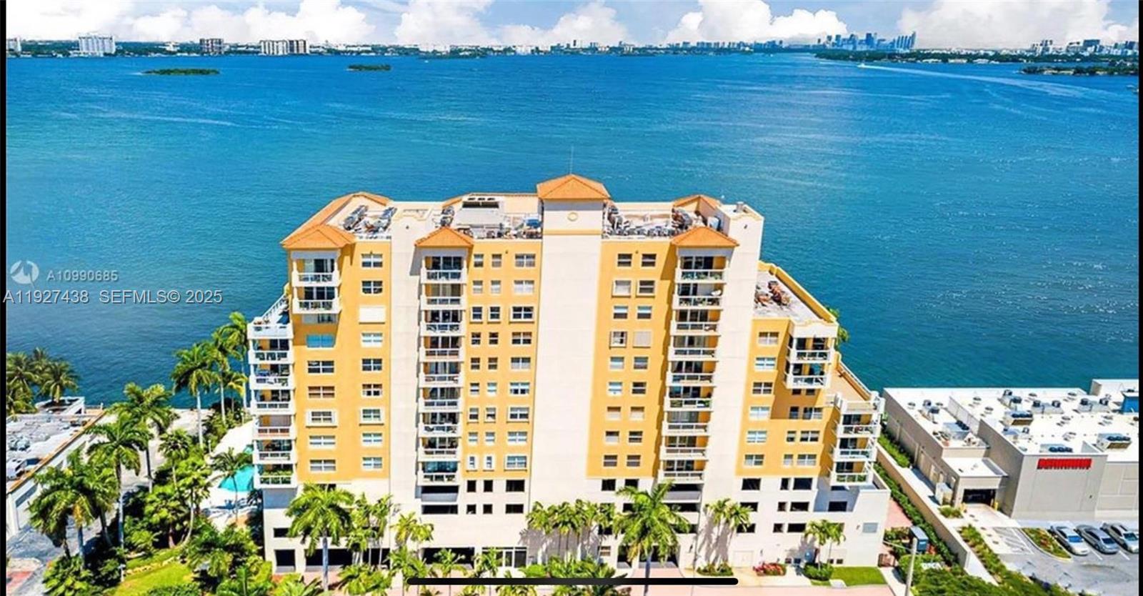 BAYVIEW CONDO AT NORTH BA - Residential