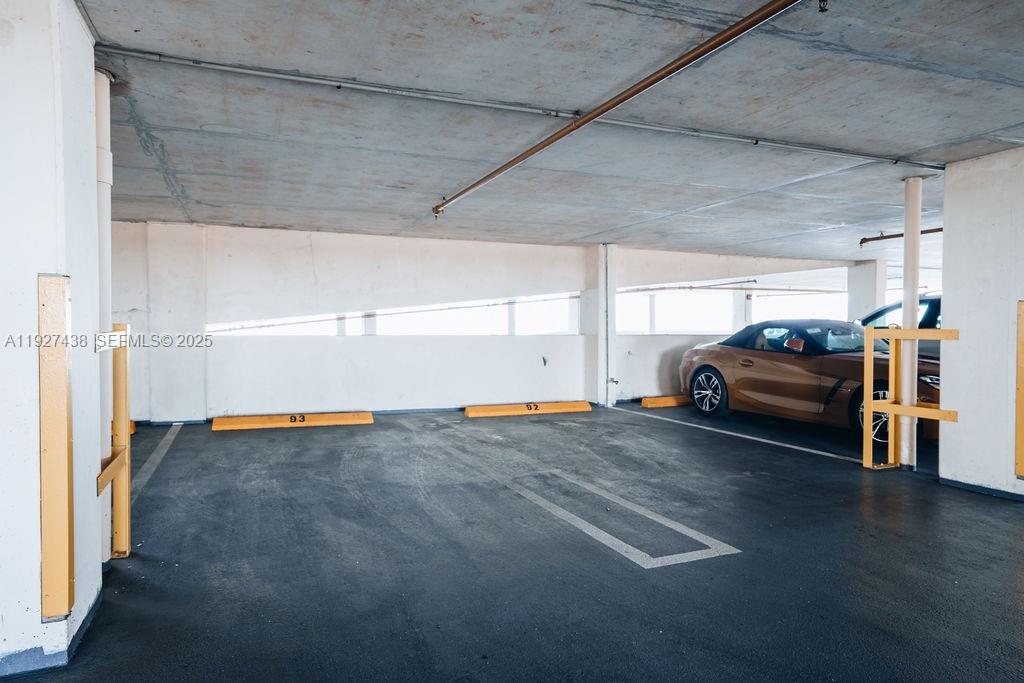 BAYVIEW CONDO AT NORTH BA - Residential