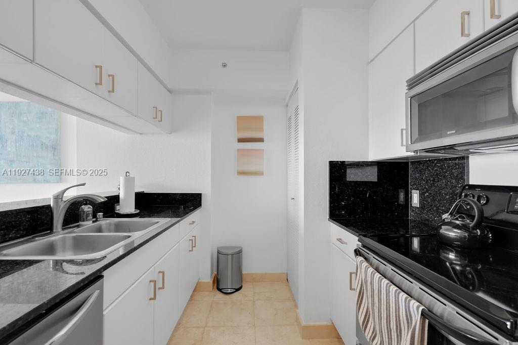 BAYVIEW CONDO AT NORTH BA - Residential