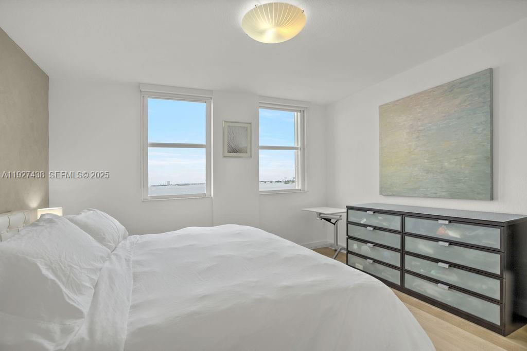 BAYVIEW CONDO AT NORTH BA - Residential