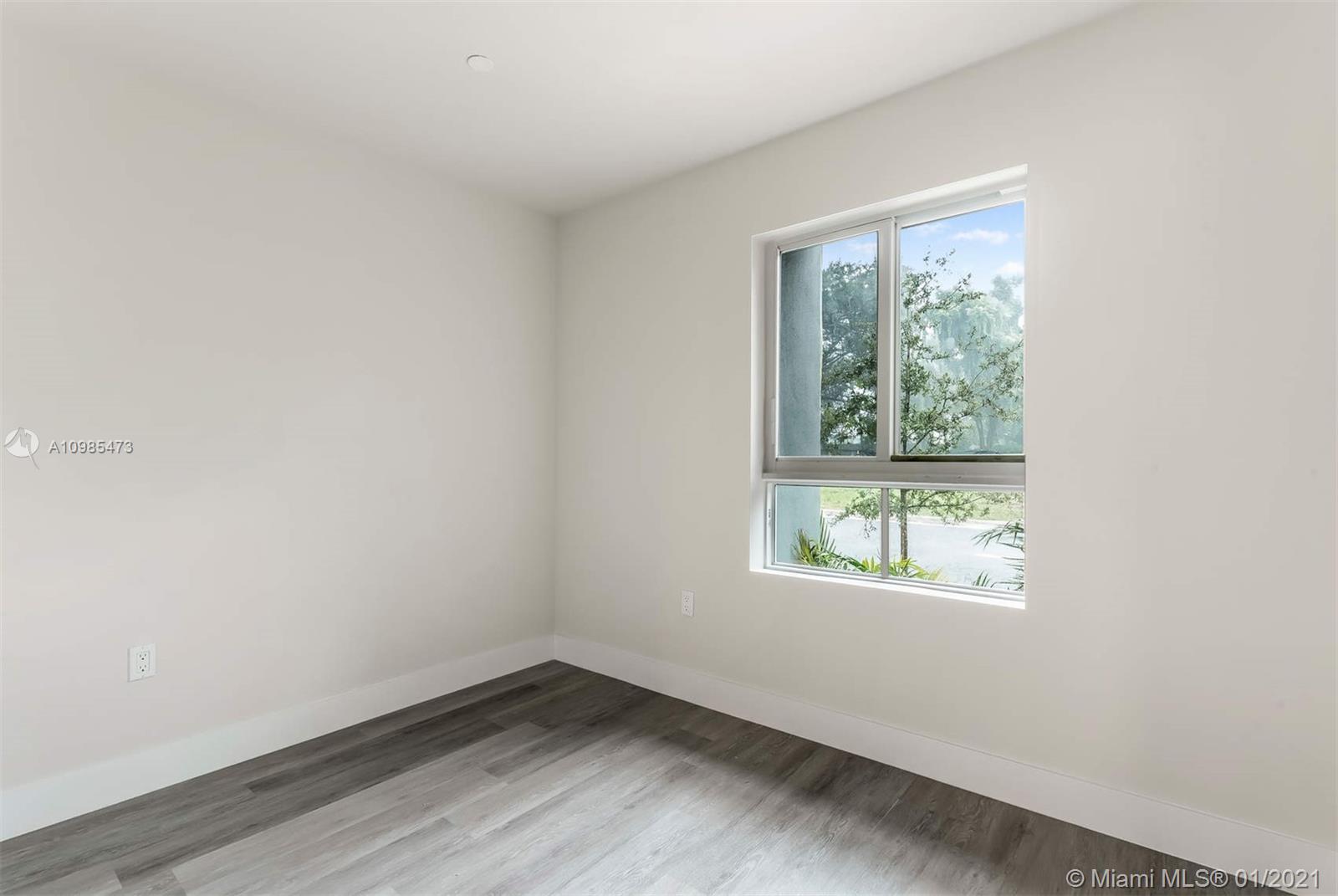 WESTSIDE AVENTURA - Residential Lease