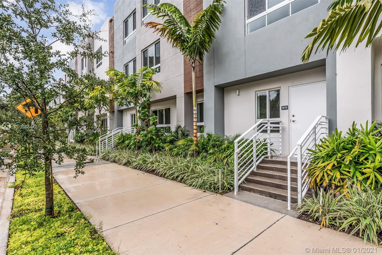 WESTSIDE AVENTURA - Residential Lease