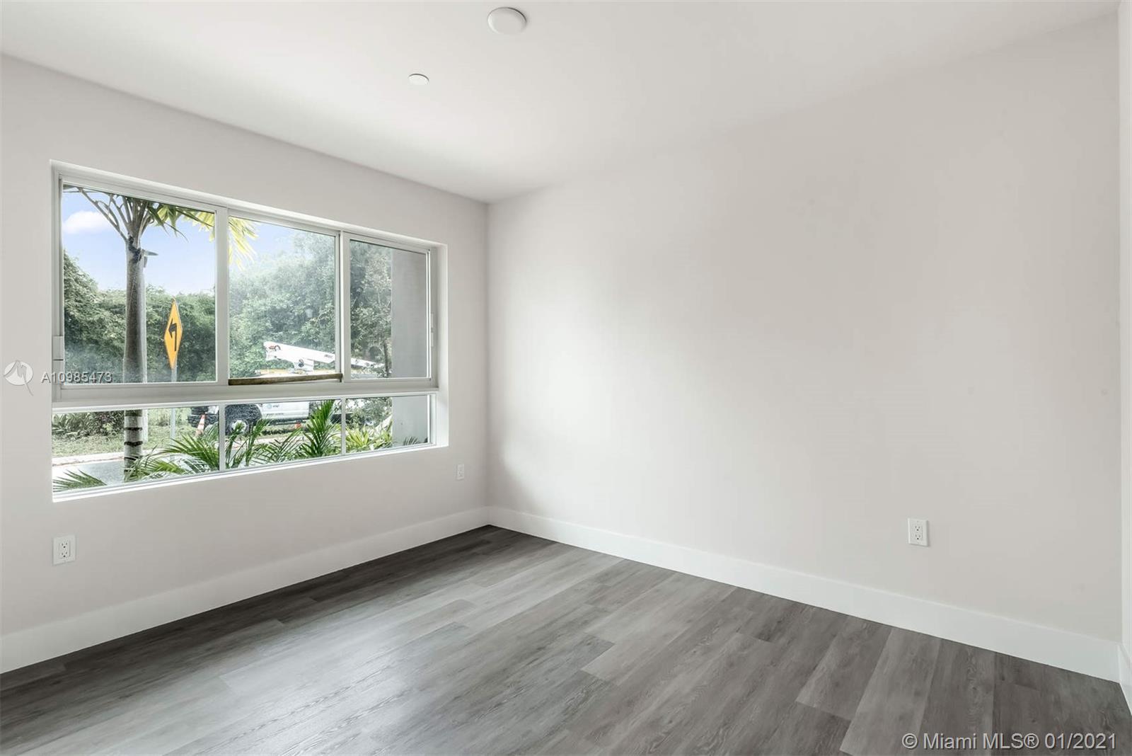 WESTSIDE AVENTURA - Residential Lease