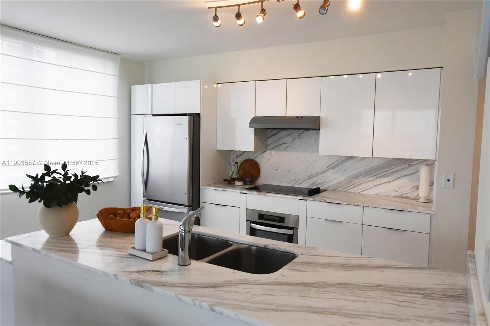 BRICKELL KEY II CONDO - Residential Lease