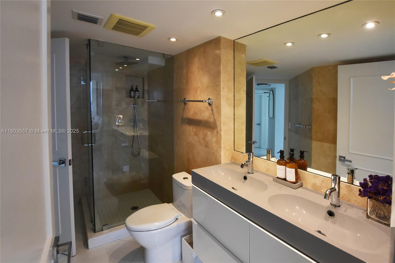 BRICKELL KEY II CONDO - Residential Lease