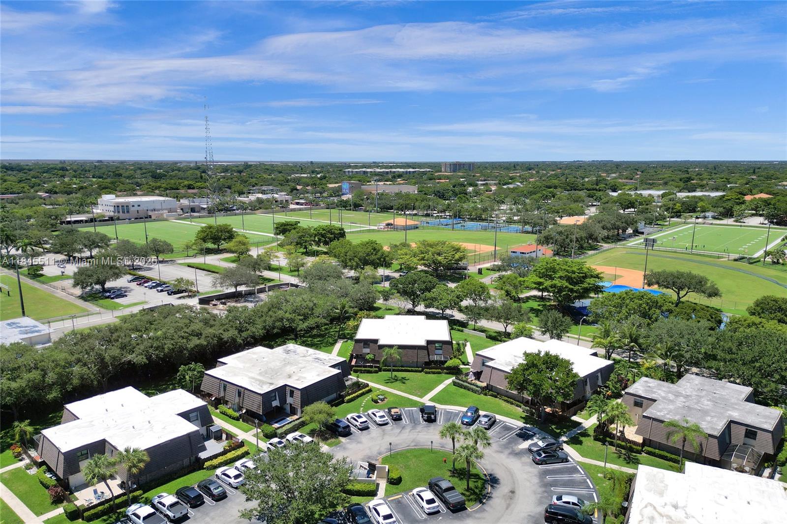 PARKSIDE - Residential