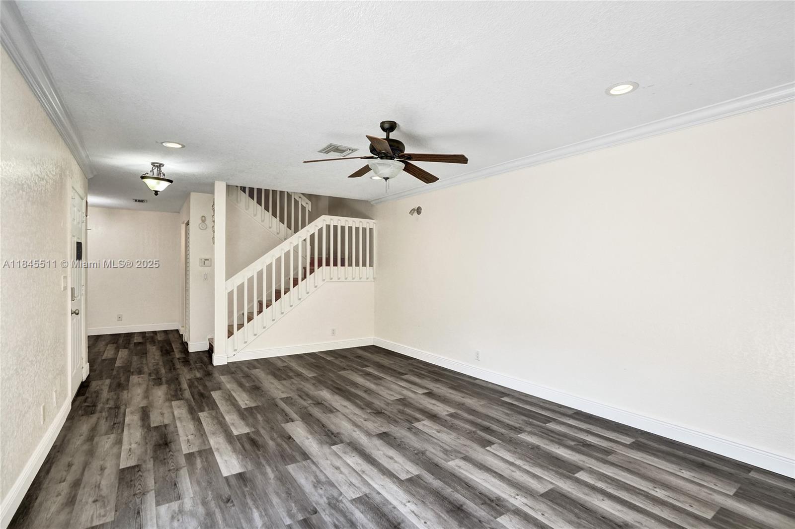 PARKSIDE - Residential