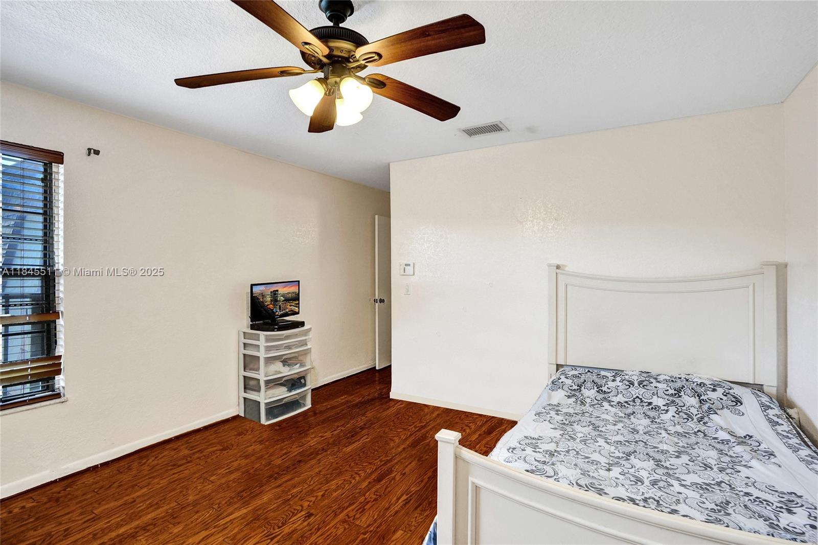 PARKSIDE - Residential