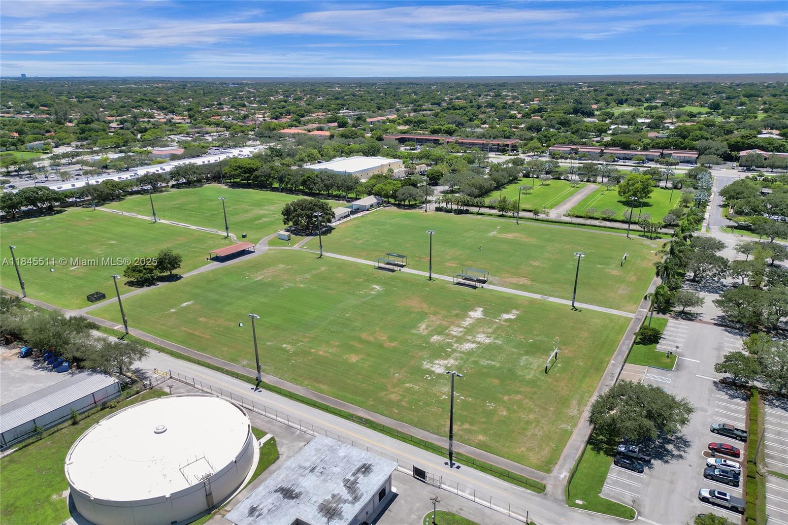 PARKSIDE - Residential