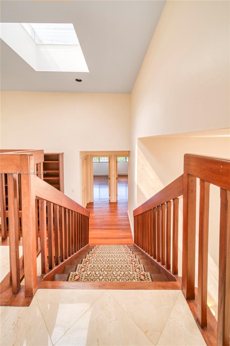 ROYAL HARBOUR YACHT CLUB - Residential