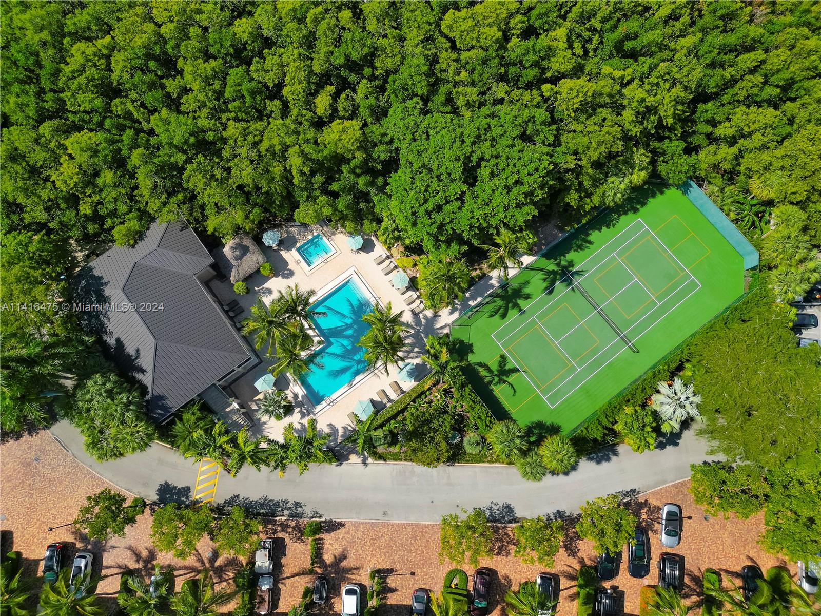 ROYAL HARBOUR YACHT CLUB - Residential