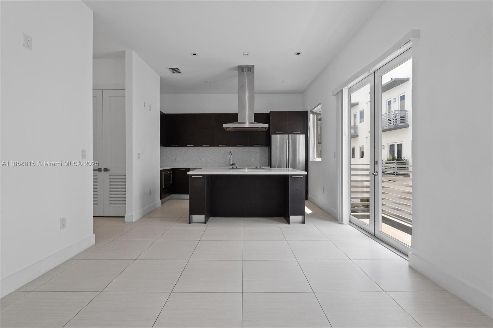 CONTEMPO TOWNHOMES - Residential