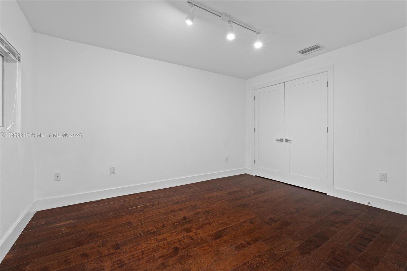 CONTEMPO TOWNHOMES - Residential