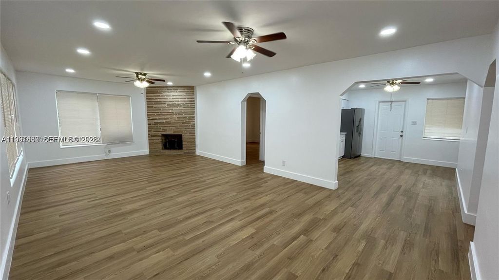 Photo of 604 Glenn Pkwy, Hollywood, FL 33021 (MLS # A11991430)