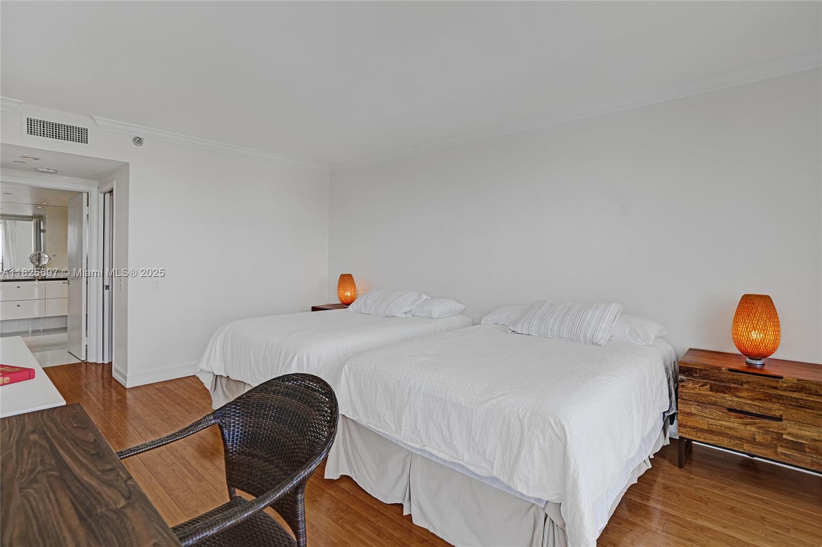 HARBORSIDE AT THE WATERWA - Residential