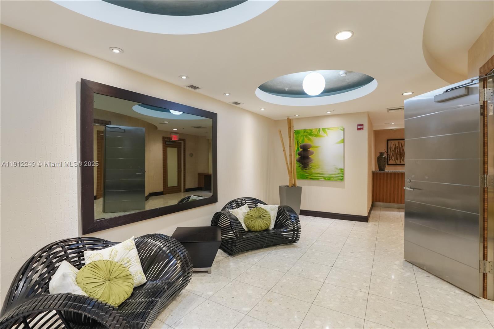 VIZCAYNE NORTH CONDO - Residential Lease