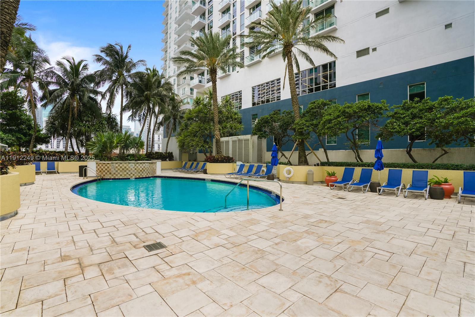 VIZCAYNE NORTH CONDO - Residential Lease