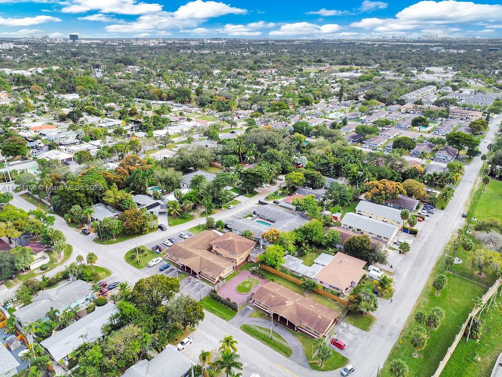 ROBERTSON PARK - Residential Income