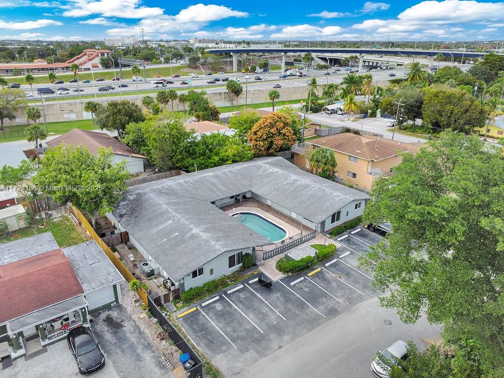 ROBERTSON PARK - Residential Income