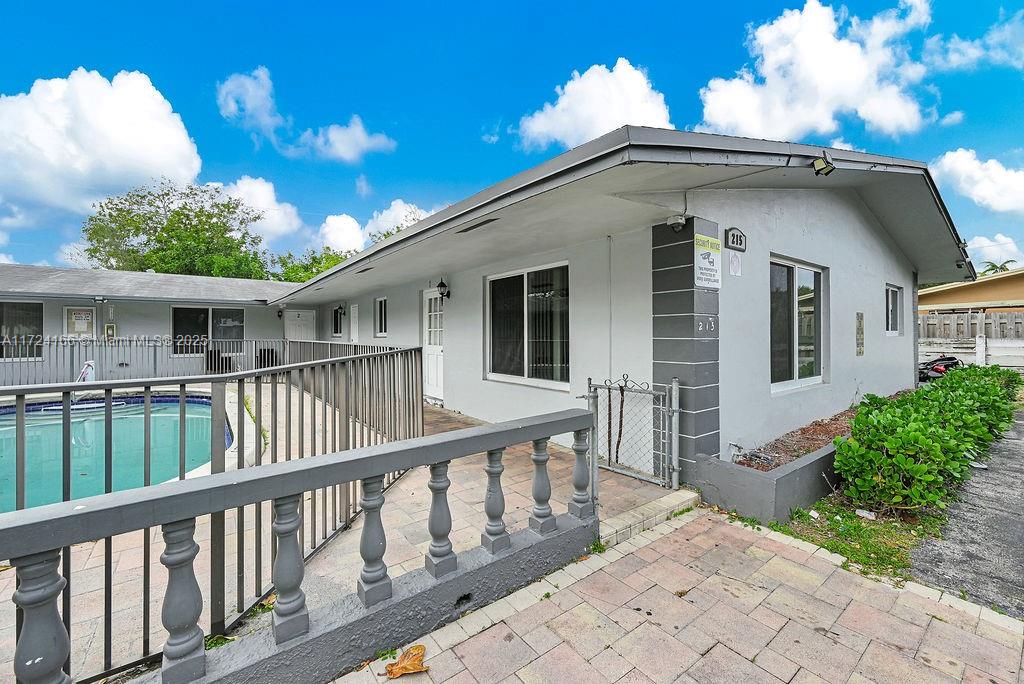ROBERTSON PARK - Residential Income