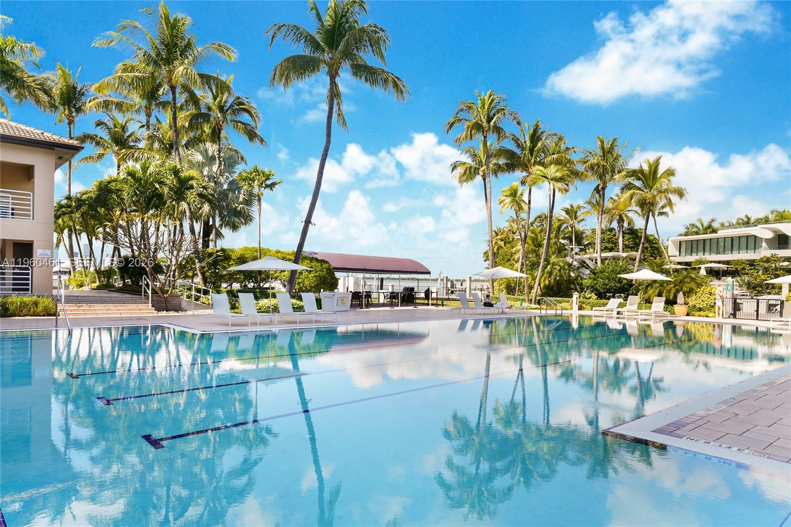 SUNSET HARBOUR NORTH COND - Residential