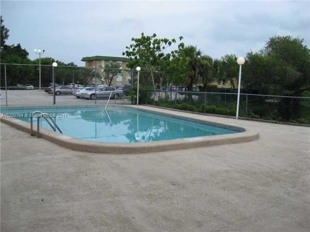 Lakewood Villas Condo - Residential Lease