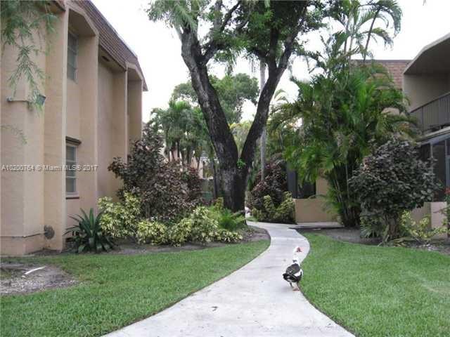 Lakewood Villas Condo - Residential Lease