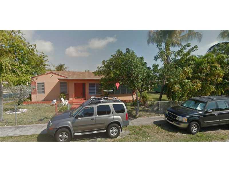 Beautiful 3/2 SFR with alot of potential. Very large spacious front and backyard. Property needs substantial repair. Roof & eletrical wiring needs to be replaced. Room for pool. SHOWINGS WILL NOT BE AVAILABLE UNTIL SEPTEMBER 1ST.