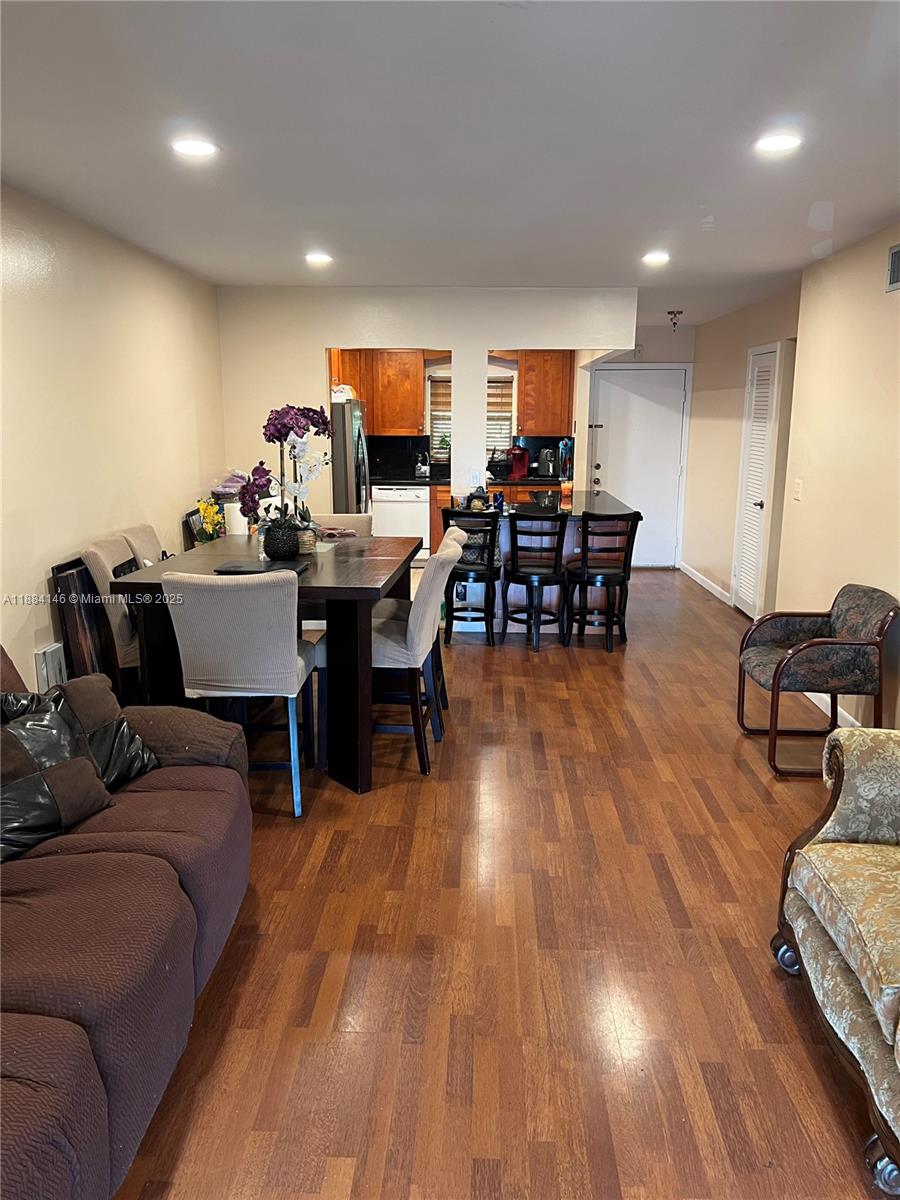 FOREST HILLS CONDO NORTH - Residential