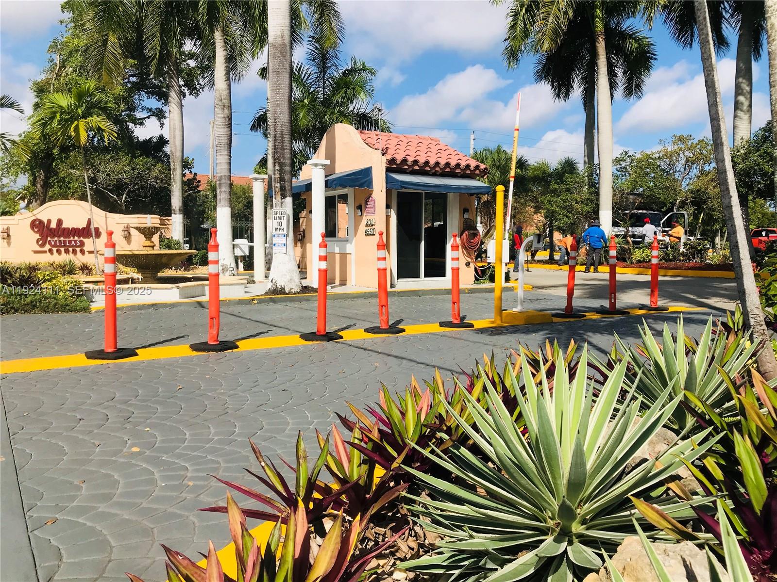 YOLANDA VILLAS CONDO - Residential Lease